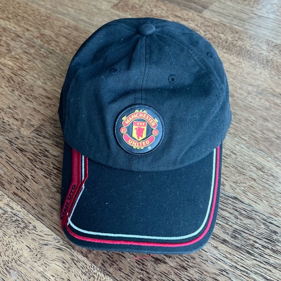 Manchester United F.C. Football Club Cap Soccer FutbolHat Cap Official Man U - Picture 1 of 5